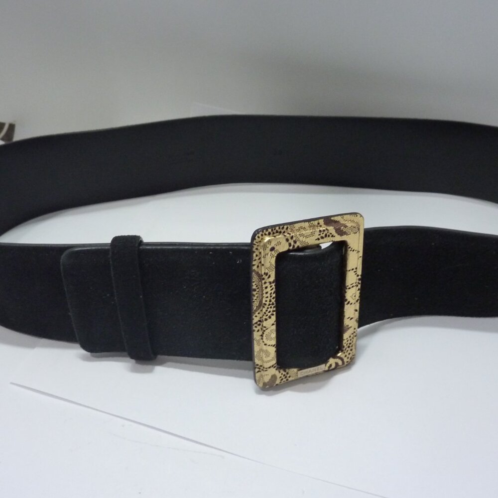 CHANEL BLACK LEATHER WOMEN'S WIDE BELT SIZE 36 (but measures as 33)